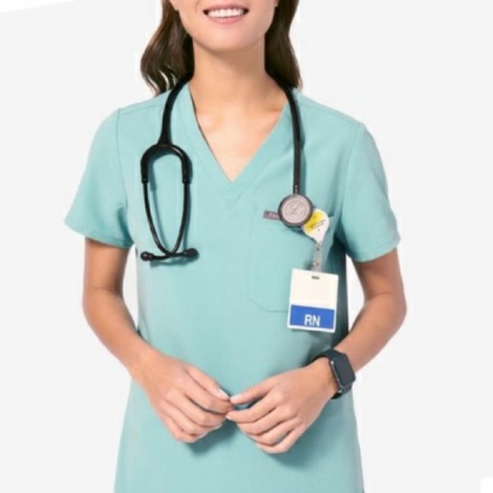 Sea Glass Figs Catarina scrub top XS
